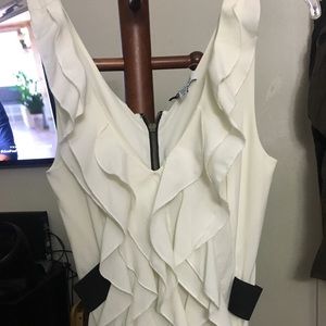 Bebe short sleeve top